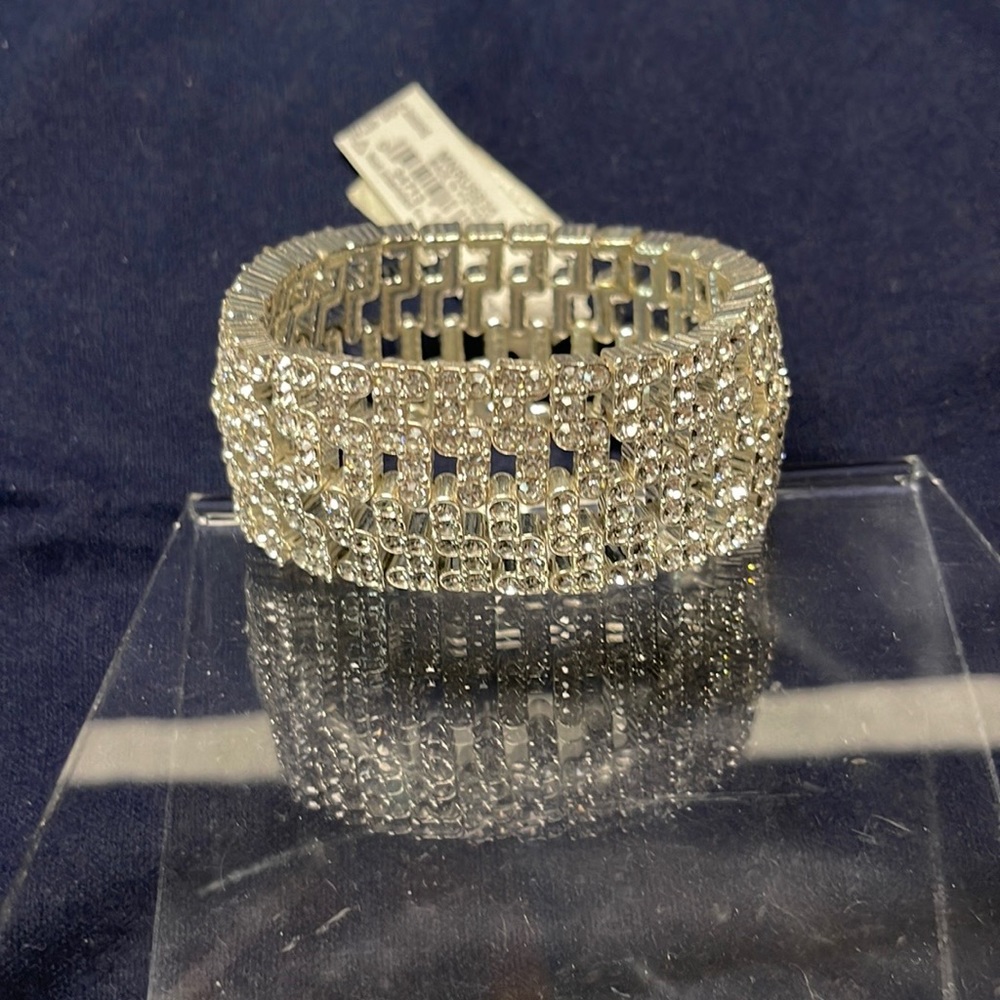 Monet Jewelry Silver Tone Stretch Bracelet